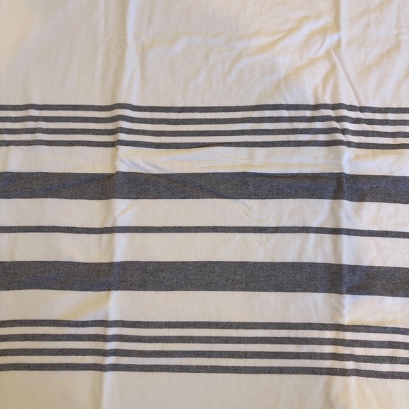 Serena and Lily Beach Towel / Blanket - Picture 2 of 5